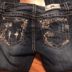 Miss me jeans with stretch!